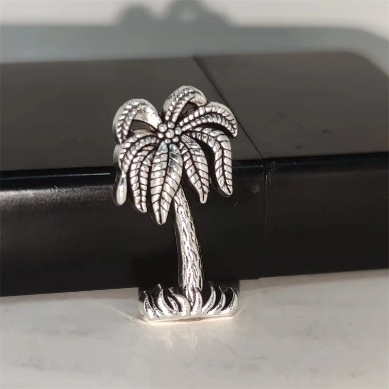 Men Accessories In Silver - Emblema de Liga DIY Criativo Prateado
